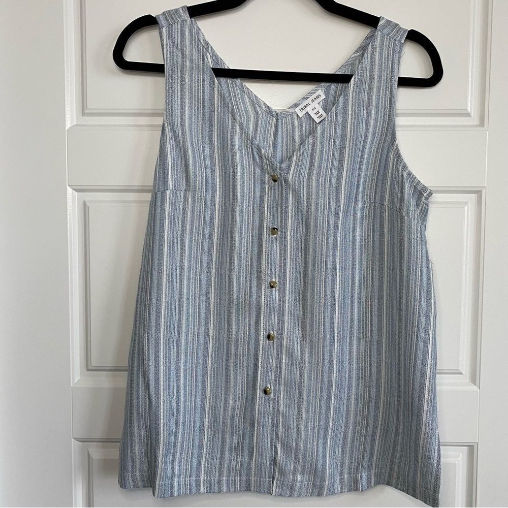 TRIBAL flowy button up cami